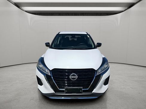 Used 2023 Nissan Kicks S FWD image 8