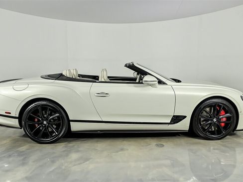 Used 2022 Bentley Continental GT AWD/4WD image 11