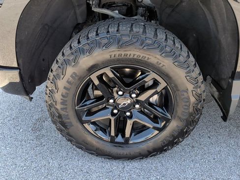 Used 2024 Chevrolet Silverado 1500 LT Trail Boss w/ Convenience Package II AWD/4WD image 51