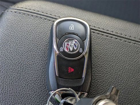 Used 2022 Buick Encore GX Preferred image 34