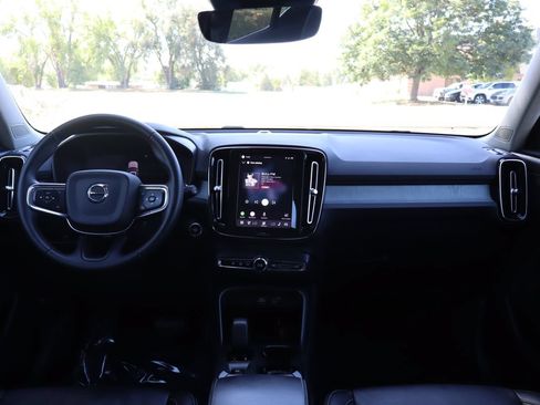 Used 2024 Volvo XC40 B5 Core w/ Protection Package Premier AWD/4WD image 16