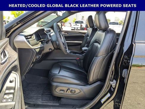 Certified 2025 Jeep Grand Cherokee L Limited w/ Luxury Tech Group II RWD image 6