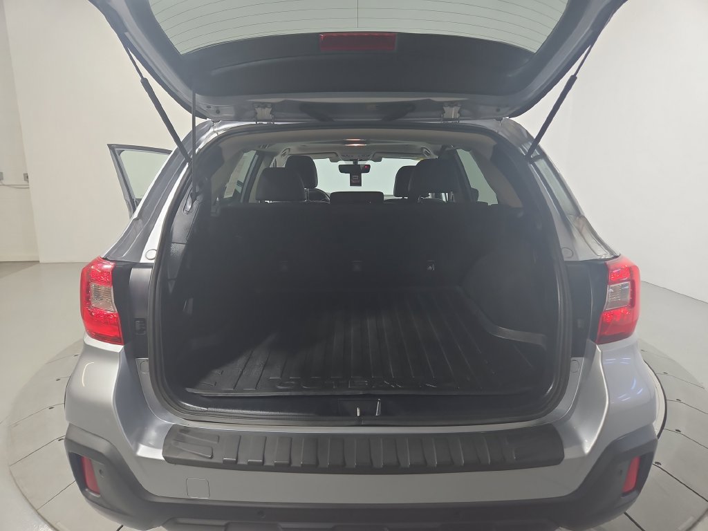 Used 2018 Subaru Outback 3.6R Limited AWD/4WD image 24