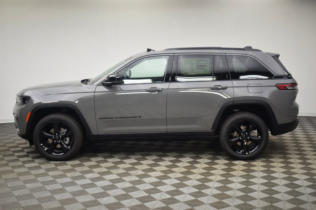 New 2027 Jeep Grand Cherokee Limited AWD/4WD image 15