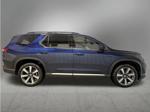 New 2025 Honda Pilot Elite image 8