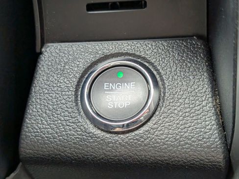 Used 2019 Ford F150 Platinum w/ Equipment Group 701A Luxury image 26