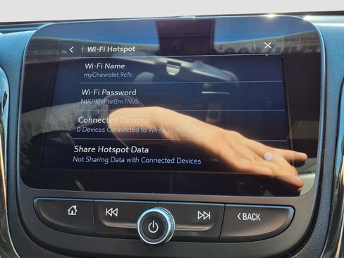 Used 2022 Chevrolet Equinox RS w/ RS Leather Package image 16