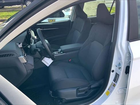 New 2026 Toyota Camry LE image 9