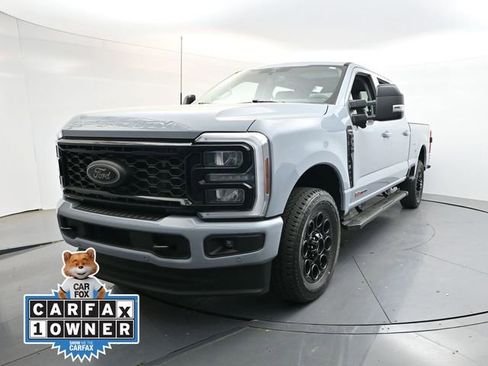 Used 2025 Ford F350 Lariat w/ Lariat Ultimate Package AWD/4WD image 6