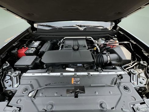 New 2025 Chevrolet Colorado ZR2 w/ Technology Package image 28