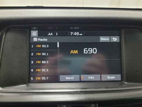 Used 2020 Kia Optima LX FWD image 25