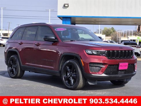 Used 2023 Jeep Grand Cherokee Altitude image 1