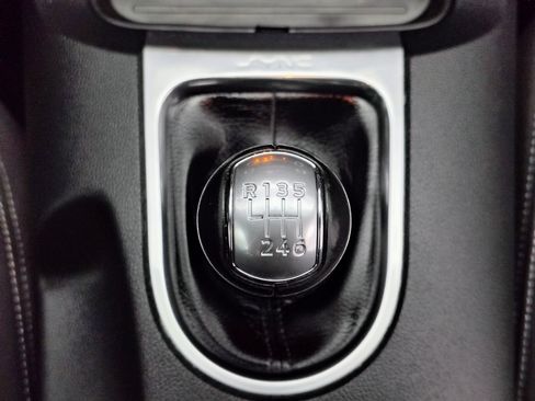 Used 2018 Ford Mustang Coupe image 27