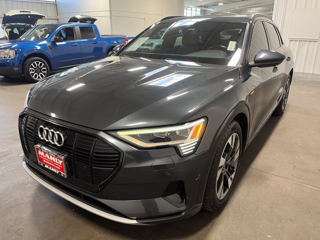 Used 2021 Audi e-tron Premium w/ Convenience Plus Package AWD/4WD image 7