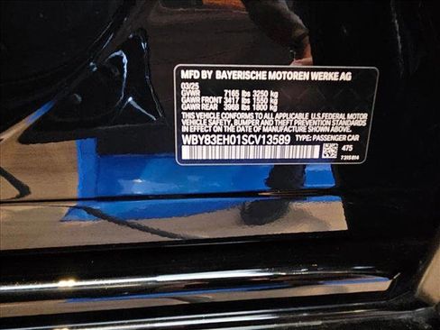 Used 2025 BMW i7 M70 AWD/4WD image 19