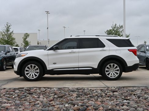 Used 2022 Ford Explorer King Ranch w/ Class IV Trailer Tow Package AWD/4WD image 6
