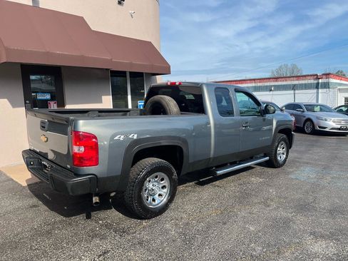 Used 2011 Chevrolet Silverado 1500 W/T w/ LS Package AWD/4WD image 5