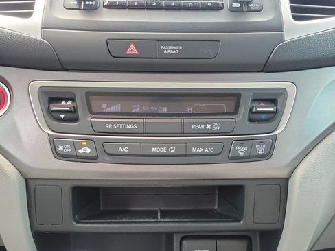 Used 2019 Honda Pilot LX image 15