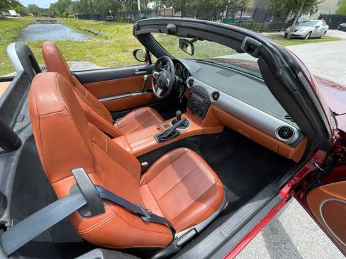 Used 2007 MAZDA MX-5 Miata Grand Touring w/ Premium Pkg RWD image 27