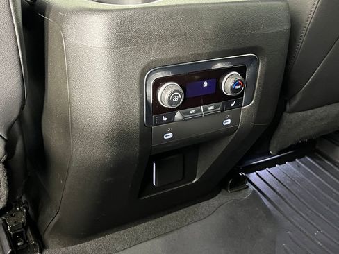 Used 2022 Chevrolet Tahoe Z71 w/ Z71 Off-Road Package image 30