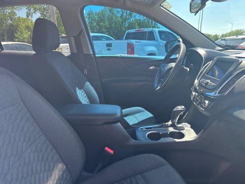 Used 2021 Chevrolet Equinox LT AWD/4WD image 23