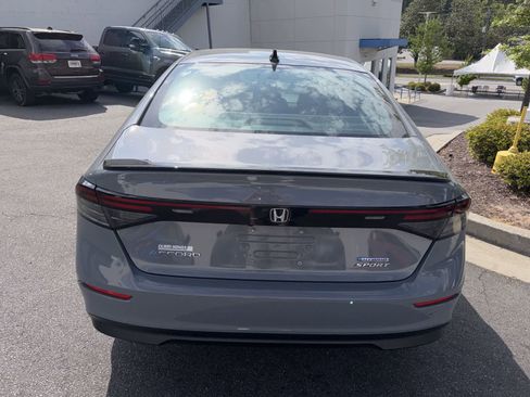 Used 2023 Honda Accord Sport image 8