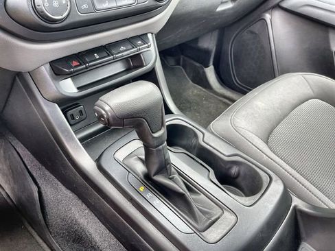 Used 2020 Chevrolet Colorado W/T w/ Custom Special Edition AWD/4WD image 15
