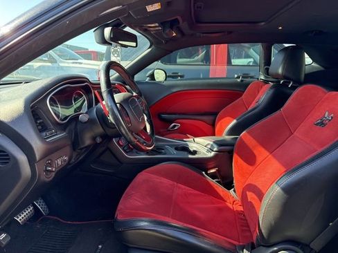 Used 2016 Dodge Challenger R/T Scat Pack RWD image 5