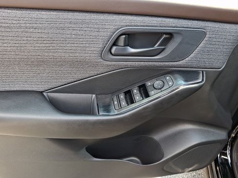 Certified 2023 Nissan Rogue S AWD/4WD image 13