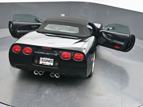 Used 2003 Chevrolet Corvette Convertible w/ Preferred Equipment Group1 image 72