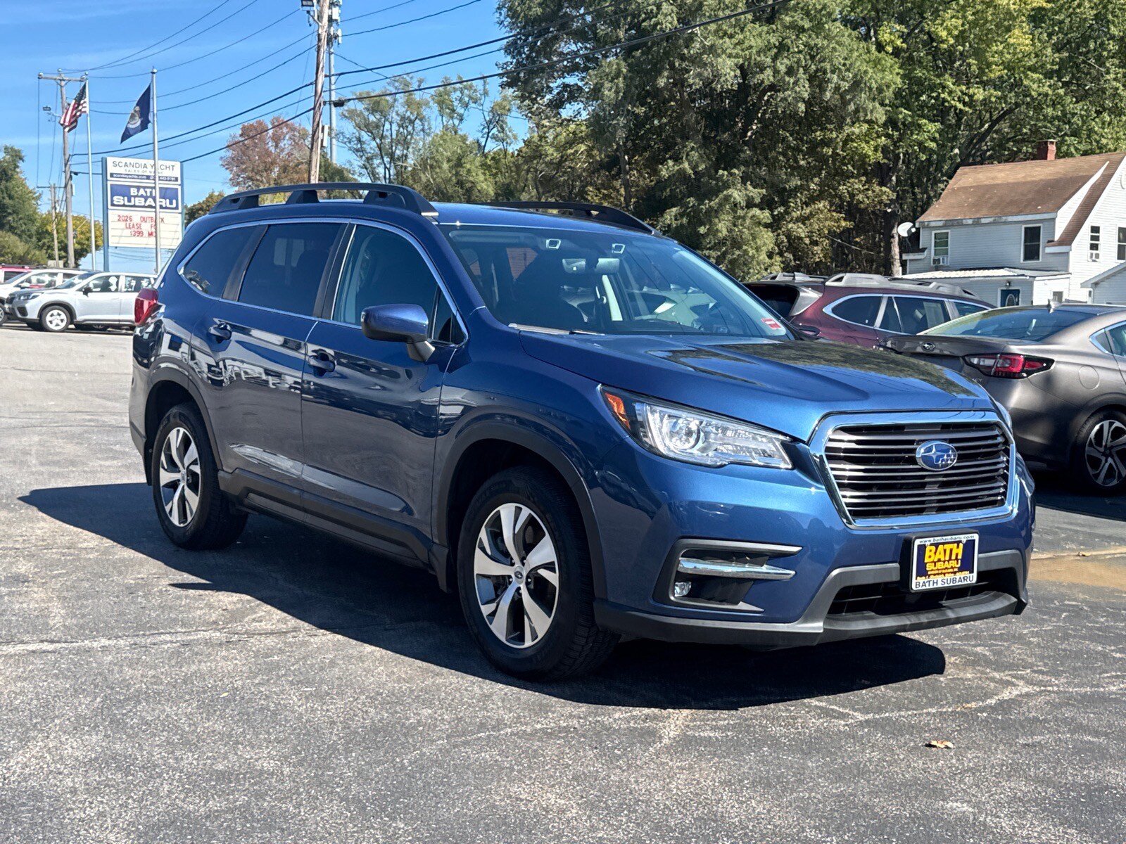 Used 2022 Subaru Ascent Premium w/ Convenience Package AWD/4WD image 3