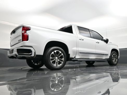 Used 2023 Chevrolet Silverado 1500 High Country w/ Technology Package RWD image 24