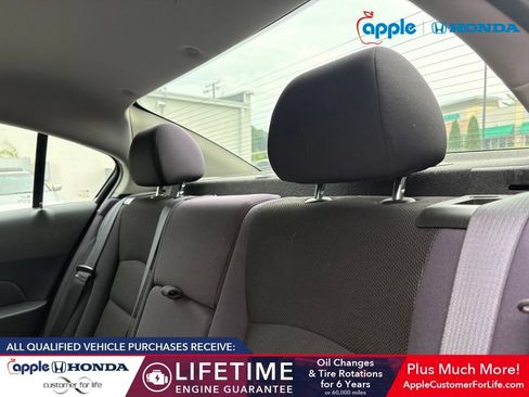 Used 2014 Chevrolet Cruze LT FWD image 5