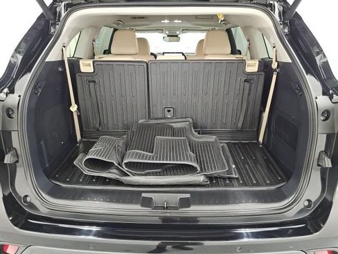 Used 2024 Toyota Highlander Limited AWD/4WD image 34
