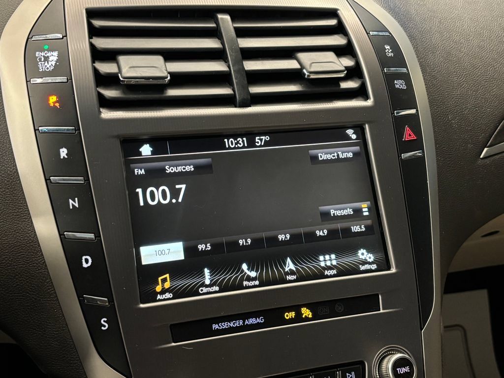 Used 2019 Lincoln MKZ Reserve FWD image 13