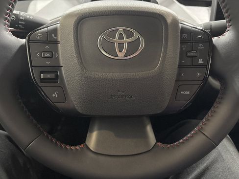 New 2026 Toyota Prius Plug-In Hybrid FWD image 16