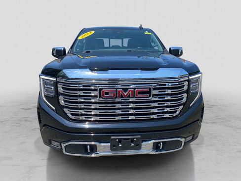 Used 2023 GMC Sierra 1500 Denali w/ Technology Package AWD/4WD image 13