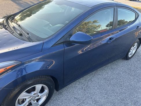 Used 2015 Hyundai Elantra SE image 8