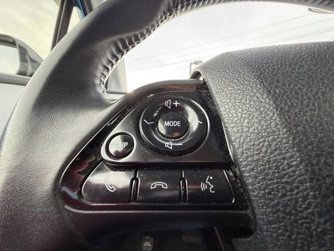Used 2019 Toyota Prius XLE image 21