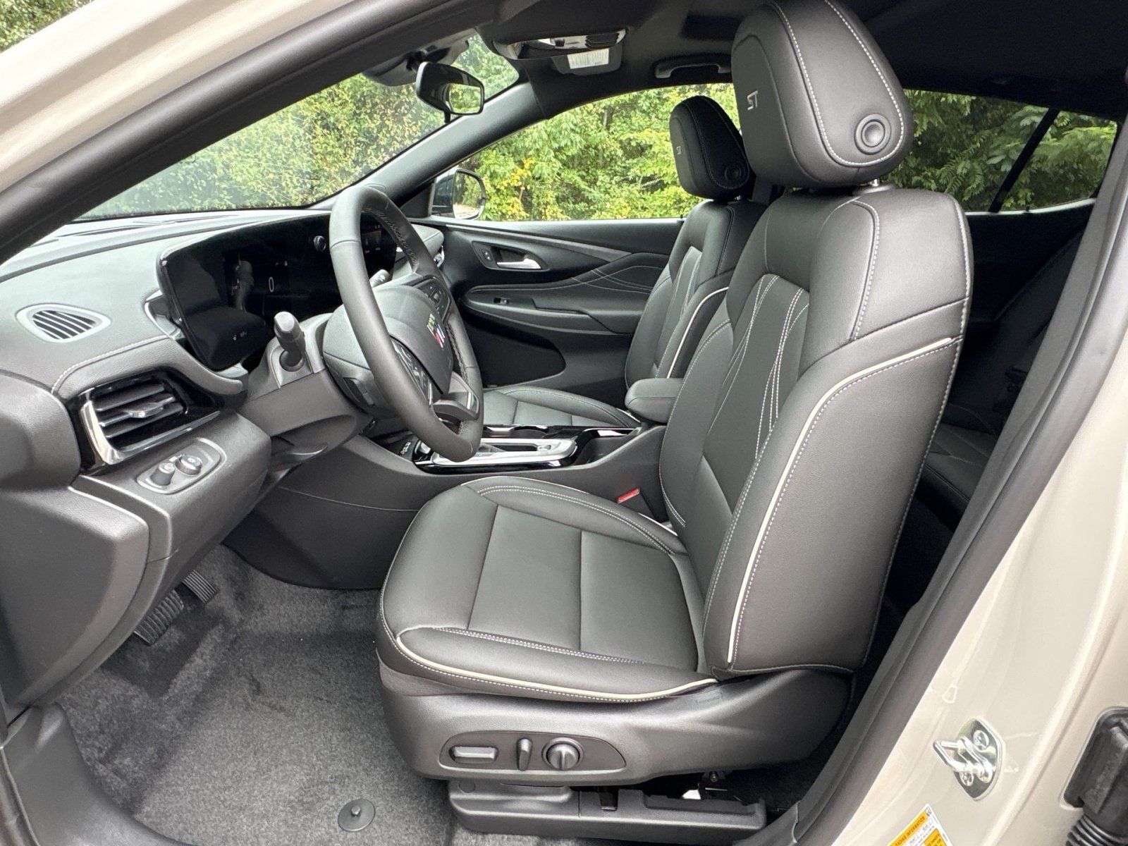 New 2026 Buick Envista Sport Touring w/ Studio Series FWD image 13