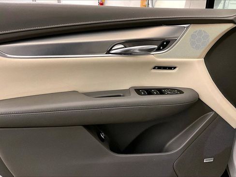 Used 2019 Cadillac XT5 Luxury image 22