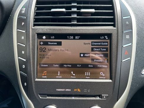 Used 2019 Lincoln MKC Premiere FWD image 15