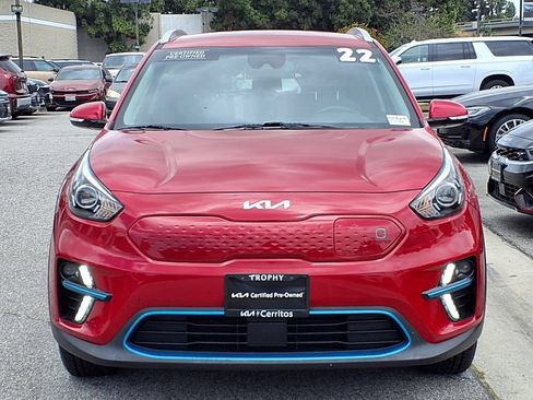 Certified 2022 Kia Niro EX FWD image 8
