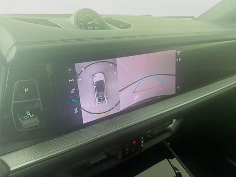 Certified 2025 Porsche Cayenne image 18