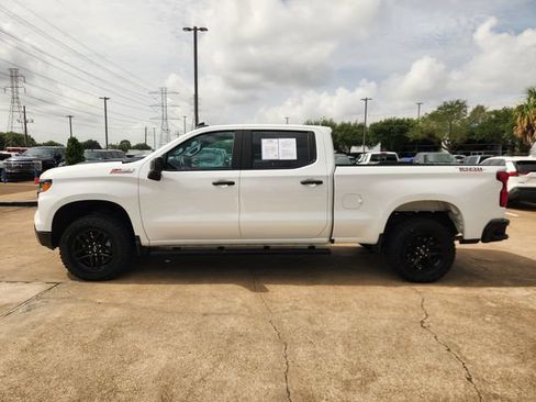 Used 2023 Chevrolet Silverado 1500 Custom Trail Boss AWD/4WD image 4