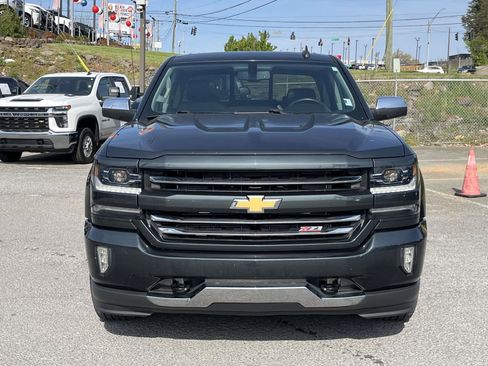 Used 2018 Chevrolet Silverado 1500 LTZ Z71 AWD/4WD image 2