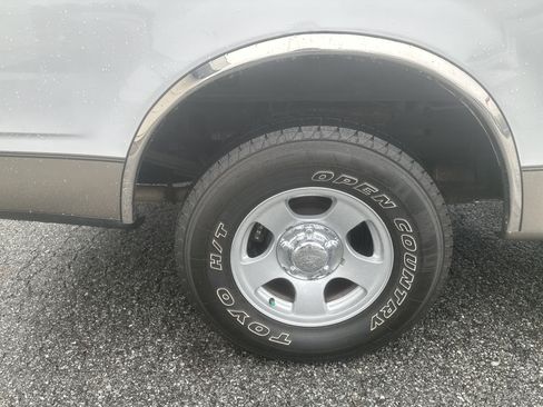 Used 2002 Ford F150 XLT image 6