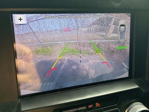 Used 2019 Ford F150 Lariat w/ Equipment Group 502A Luxury AWD/4WD image 8