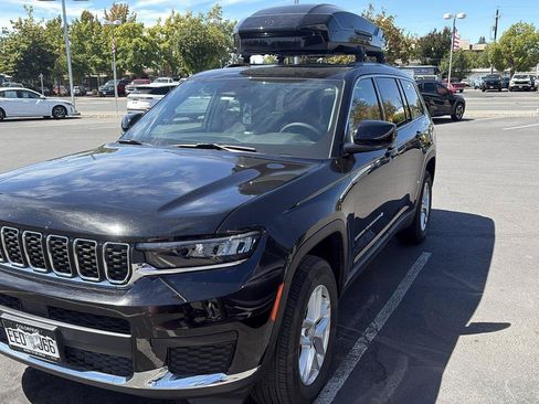 Used 2023 Jeep Grand Cherokee L Laredo w/ Trailer Tow Group (B) AWD/4WD image 1