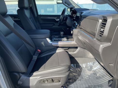 Used 2023 Chevrolet Silverado 1500 LTZ w/ LTZ Convenience Package II image 18